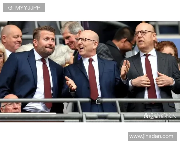 足球传奇永远告别 球迷悼念球星离世带来的无尽哀伤与怀念