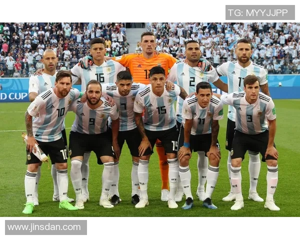 足球星脚毛引发全场热议揭秘绿茵传奇背后的奇异幸运象征